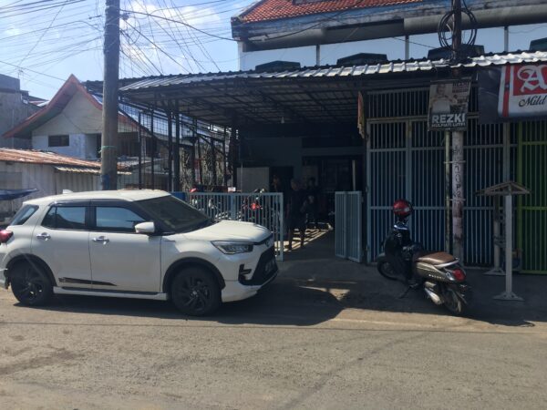 Kost Azra